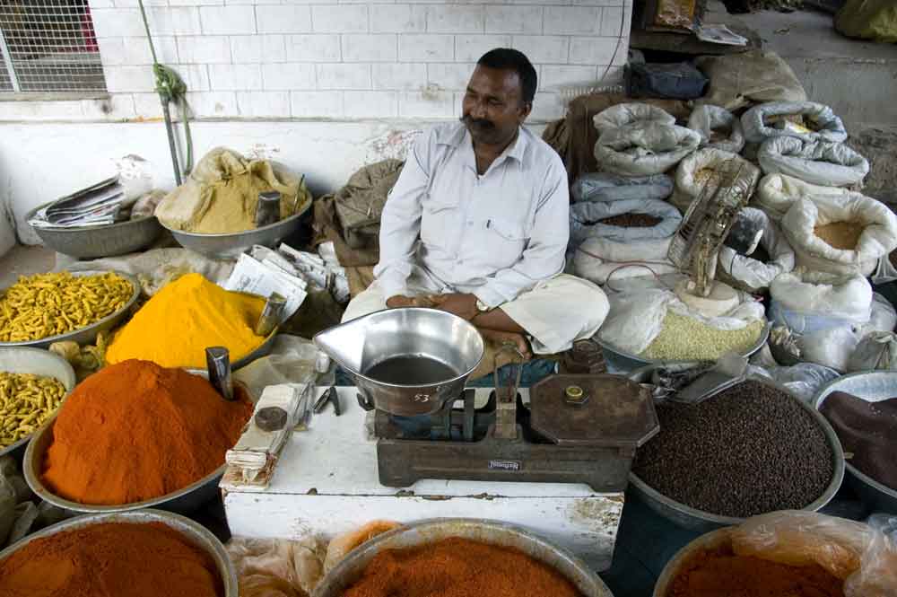 India - Jaipur - vendedor de especias - 2009
